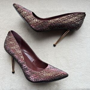 Guess Sorena Wine Stiletto High‎ Heel Pumps Women 8.5 M Pointy Toe Rhinestones